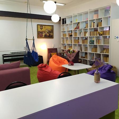 Хостел 689Capsulehotel&Coffee Almatı Dış mekan fotoğraf